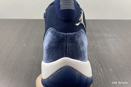 Navy Jordan Practical 11 AR0715-441 Retro Midnight 690 0730